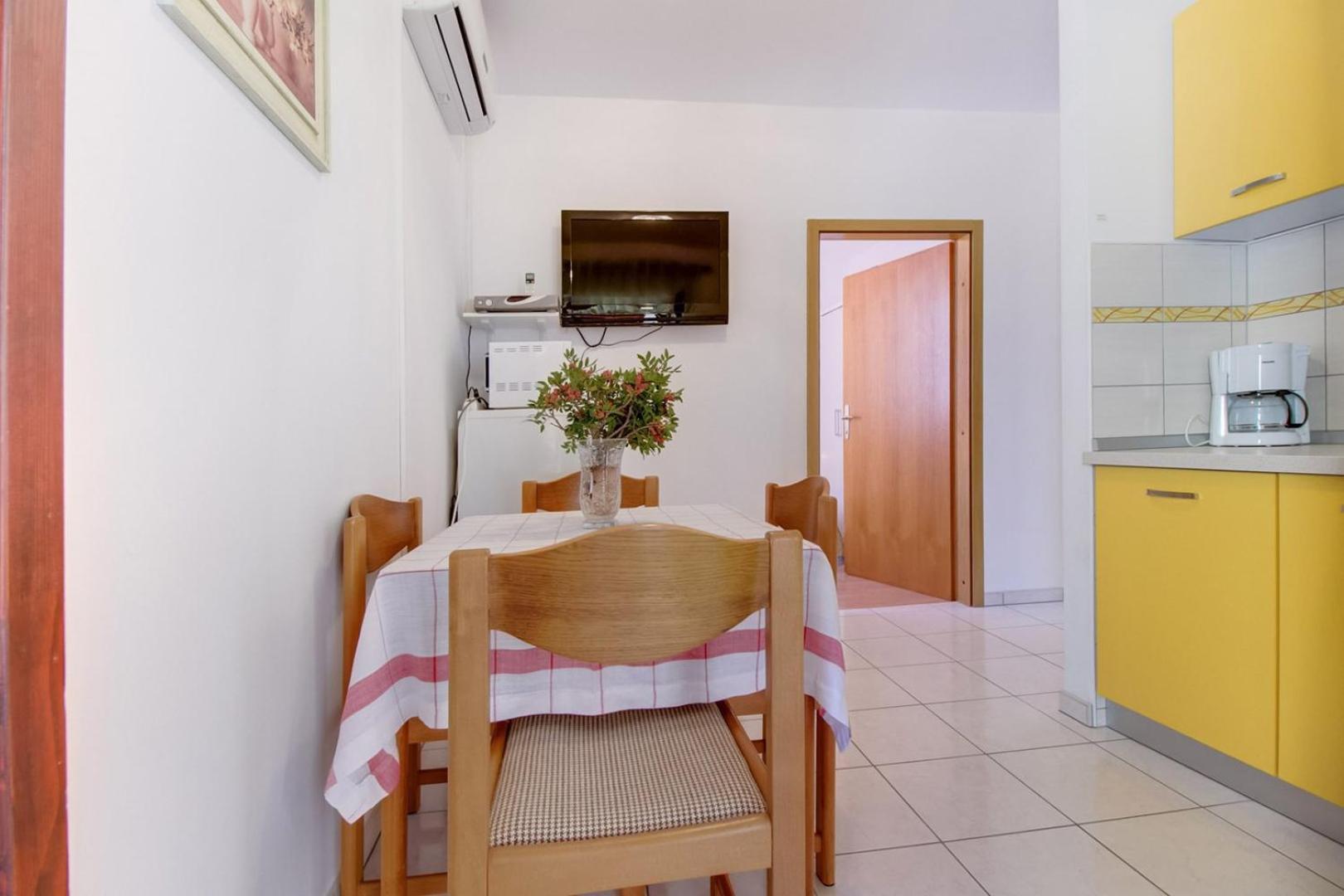 House Prica Hotell Mali Lošinj Eksteriør bilde